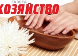 Лечение слоящихся ногтей с помощью ванночек с солью и содой